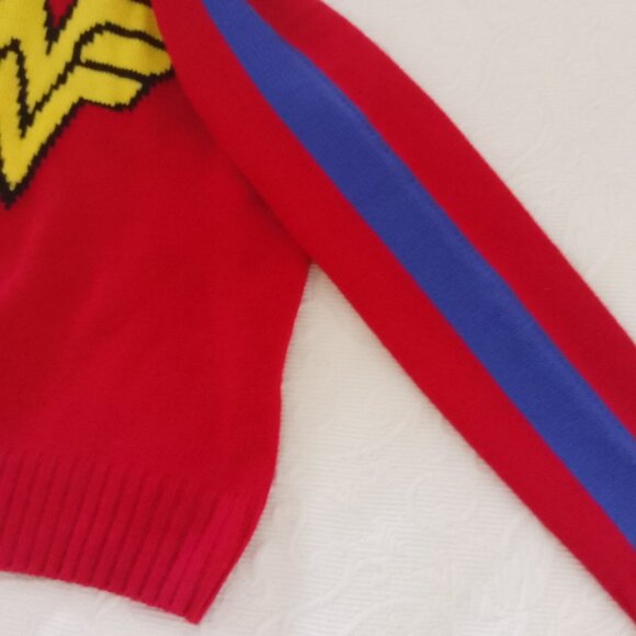 Wonder Woman Turtleneck Sweater - Picture 3 of 4
